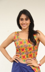 Regina Cassandra Pillanuvvu Leni Jeevitham Actress Photos Gallery