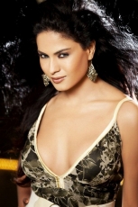 Veena Malik Hot Photo Shoot HD Photos