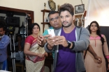 Allu Arjun and Regina Cassandra In Olx New Advertisement Stills