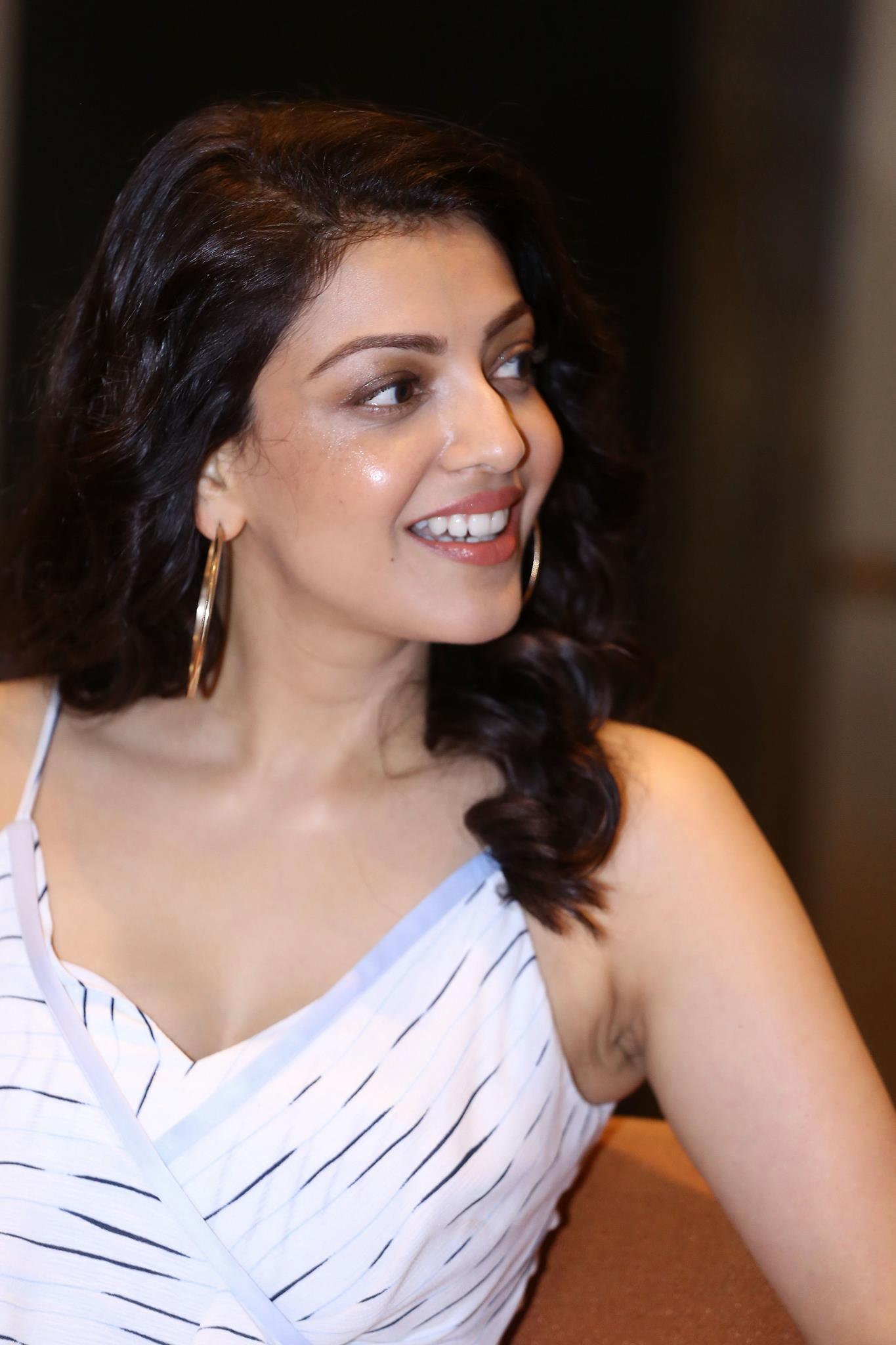 [Image: 212-Kajal-Agarwal-Latest-Photos-HD-Still...Stills.jpg]