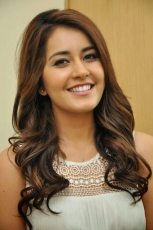 Raashi Khanna Latest Photoshoot HD Photos Stills at Jil Success Meet