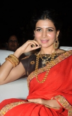 Samantha Red Saree Hot Stills at Son of Sathyamurthy Audio Launch Function