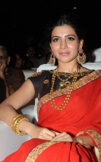 Samantha Red Saree Hot Stills at Son of Sathyamurthy Audio Launch Function