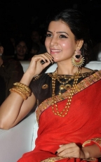 Samantha Red Saree Hot Stills at Son of Sathyamurthy Audio Launch Function