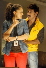 Ganga Muni 3 Kanchana2 Movie Taapsee Raghava Lawrence New HD Stills