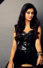 Pooja Jhaveri Latest Hot Photo Shoot Stills Photos in Black Dress