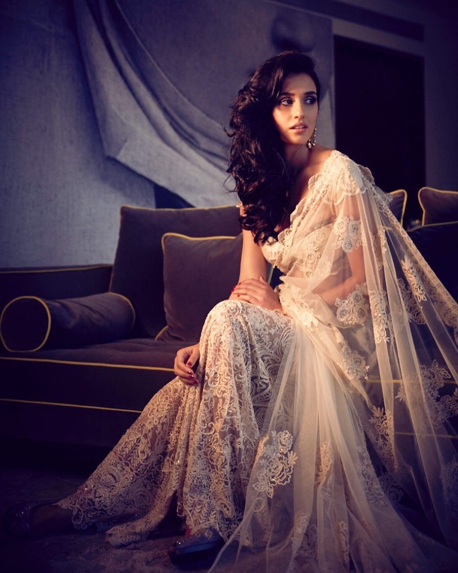 Disha Patani Photo Shoot HD Photos Stills Images | 25CineFrames