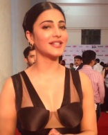 Shruti Haasan at 62nd South Filmfare Awards 2015 HD Photos Gallery