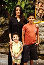 Gautam With his Mother Namrata Shirodkar and Sister Sitara Ghattamaneni