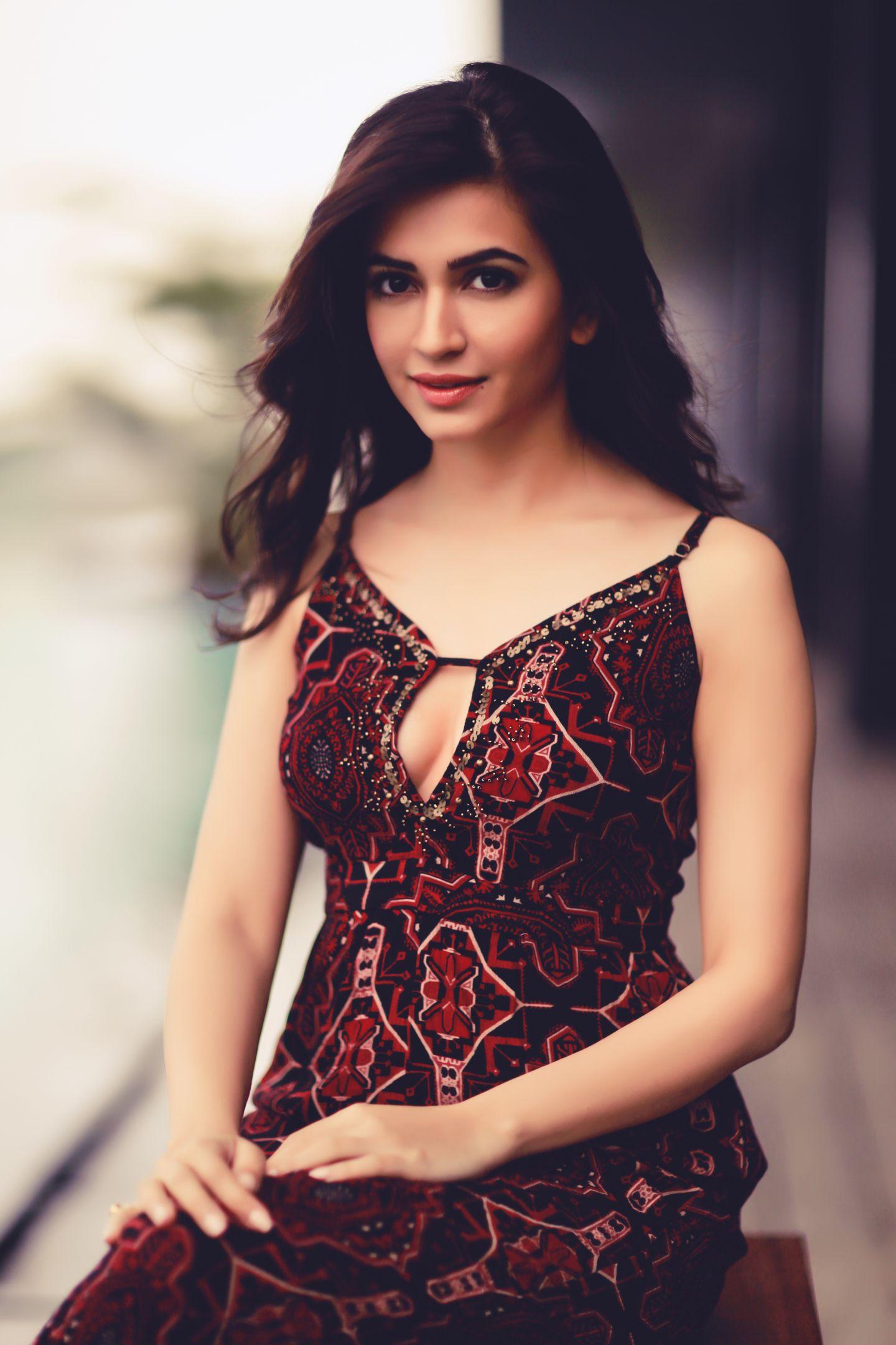 Kriti Kharbanda Hd Images Check Out Kriti Kharbanda Latest Images Lunete Porte