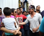Shah Rukh Khan SRK At Mahesh Babu Brahmotsavam Movie Sets Full HD Photos