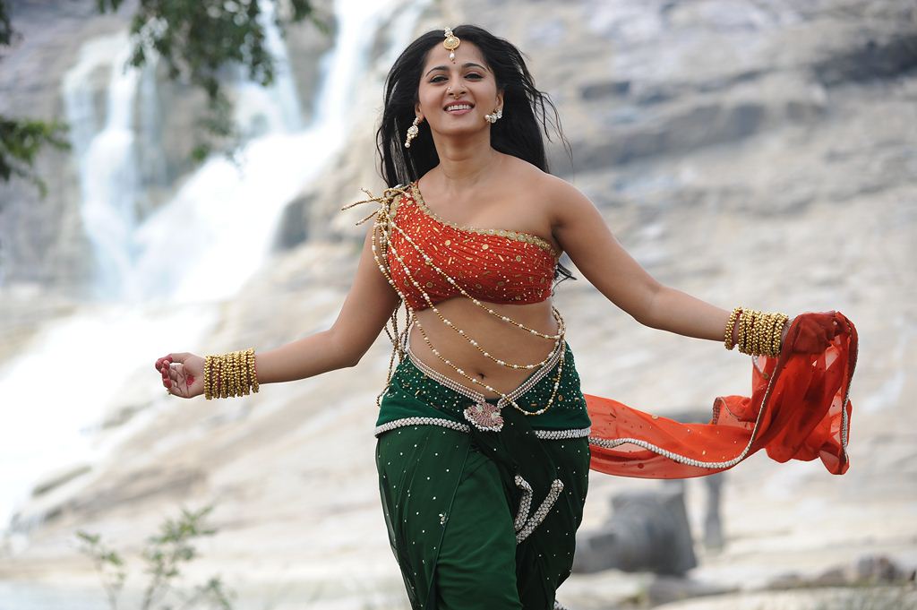 Rudhramadevi Movie Online Tamil Hd