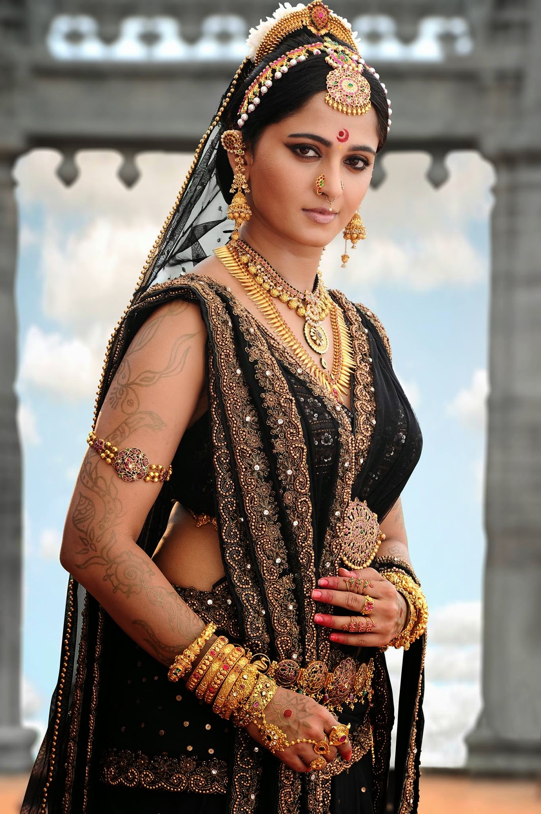 Actress Anushka Shetty Latest HD Photos Stills Images Actress Anushka Shetty Latest HD Photos Stills Images