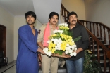 Power Star Pawan Kalyan Meets Mega star Chiranjeevi and Ram Charan at his House Ultra HD Photos