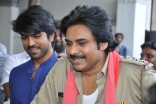 Power Star Pawan Kalyan Meets Mega star Chiranjeevi and Ram Charan at his House Ultra HD Photos