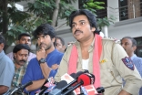 Power Star Pawan Kalyan Meets Mega star Chiranjeevi and Ram Charan at his House Ultra HD Photos