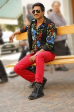 Soukyam Telugu Movie Latest New HD Photos Gallery Images  Gopichand, Regina Cassandra