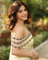 Mehreen Pirzada New Latest HD Photos | F2, Entha Manchivaadavuraa Movie Heroine Mehreen Pirzada Photo Shoot Images