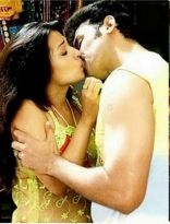 01-Actress Tamanna Bhatia Lip Lock Kiss HD Photos
