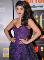 Shruti Haasan ULTRA HD Photos at IIFA Utsavam Awards 2016  Shruti Haasan Violet Gown Images, Pics, Stills, Gallery