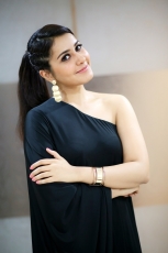 Actress Rasi Khanna Hot in Black Dress ULTRA HD Photos, Stills | Raashi Khanna Latest Images