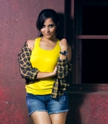 Actress Anchor Anasuya Bharadwaj Latest Hot PhotoShoot in Yellow and Black dress