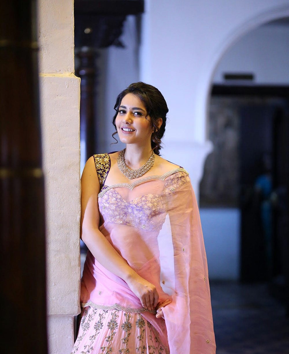 01-Rashi-Khanna-Hot-in-Pink-Saree-Latest