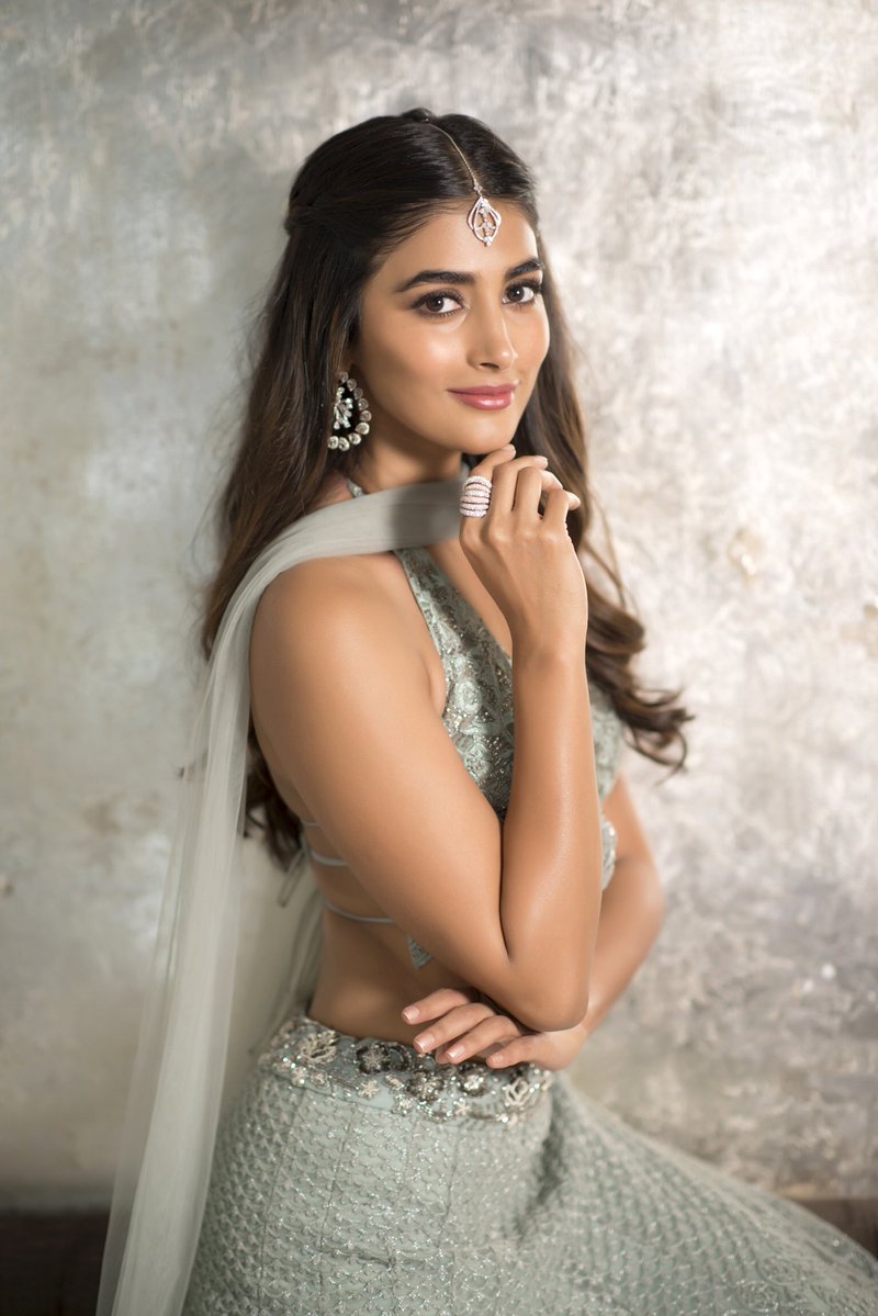 Pooja Hegde Latest Hot Photos Hd Stills Dj Duvvada