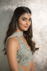 Pooja Hegde Latest Hot Photos HD Stills DJ Duvvada Jagannadham Movie Images