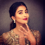 Pooja Hegde Latest Hot Photos HD Stills | Mahesh Babu Maharshi Movie Images