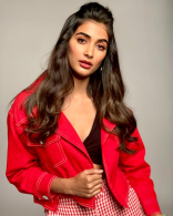 Pooja Hegde Latest Hot Photos HD Stills | Mahesh Babu Maharshi Movie Images