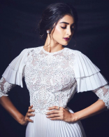 Pooja Hegde Latest Hot Photos HD Stills | Mahesh Babu Maharshi Movie Images