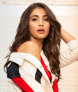 Pooja Hegde New Latest HD Photos | Maharshi, Housefull 4 Movie Heroine Pooja Hegde Photo Shoot Images | Pooja Hegde Latest Hot Photos HD Stills