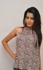 Diksha Panth New Latest HD Photos Jr NTR Bigg Boss Telugu Show Heroine Diksha Panth Photo Shoot Images