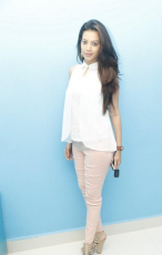 Diksha Panth New Latest HD Photos  Jr NTR Bigg Boss Telugu Show Heroine Diksha Panth Photo Shoot Images