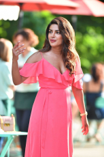 Priyanka Chopra Pink Dress ULTRA HD Photos Leaked 2017 Priyanka Chopra at 3rd Third Hollywood Film Sets Priyanka Chopra Pink Gown Hollywood Movie Images Stills Gallery