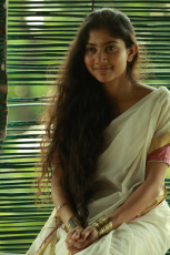 Sai Pallavi New Latest HD Photos Fidaa Movie Heroine Sai Pallavi Photo Shoot Images