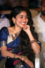 Sai Pallavi New Latest HD Photos Heroine Sai Pallavi Photo Shoot Images