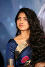 Sai Pallavi New Latest HD Photos Heroine Sai Pallavi Photo Shoot Images