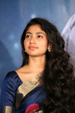 Sai Pallavi New Latest HD Photos Heroine Sai Pallavi Photo Shoot Images