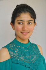 Sai Pallavi New Latest HD Photos Heroine Sai Pallavi Photo Shoot Images