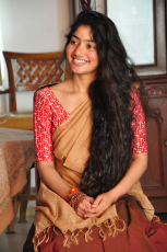 Sai Pallavi New Latest HD Photos Fidaa Movie Heroine Sai Pallavi Photo Shoot Images