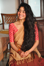 Sai Pallavi New Latest HD Photos Fidaa Movie Heroine Sai Pallavi Photo Shoot Images