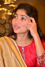 Sai Pallavi New Latest HD Photos Fidaa Movie Heroine Sai Pallavi Photo Shoot Images