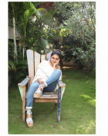 Shalini Pandey New Latest HD Photos Arjun Reddy Movie Heroine Shalini Pandey Photo Shoot Images