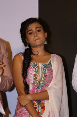 Shalini Pandey New Latest HD Photos Arjun Reddy Movie Heroine Shalini Pandey Photo Shoot Images