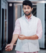 Vijay Devarakonda New Arjun Reddy Movie Latest Stylish ULTRA HD Photos Stills Images