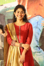 Sai Pallavi Latest HD Photos at Fidaa Movie 50 Days Sambaralu Function