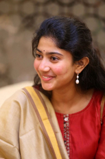 Sai Pallavi Latest HD Photos at Fidaa Movie 50 Days Sambaralu Function