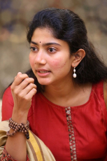 Sai Pallavi Latest HD Photos at Fidaa Movie 50 Days Sambaralu Function